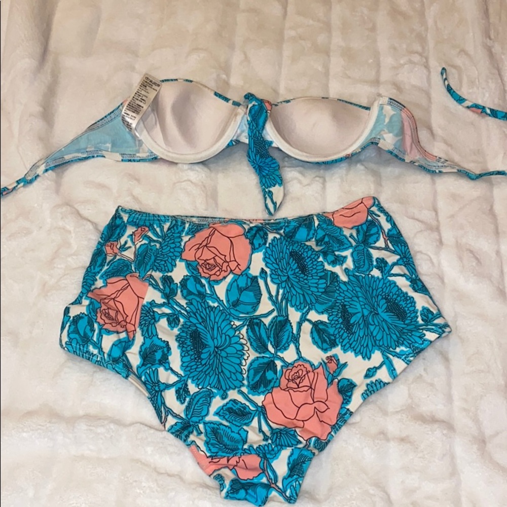 Bikini set - Picture 6 of 6